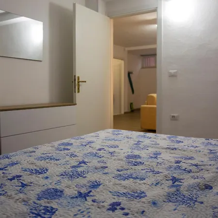 Viale Sardegna - Basement House