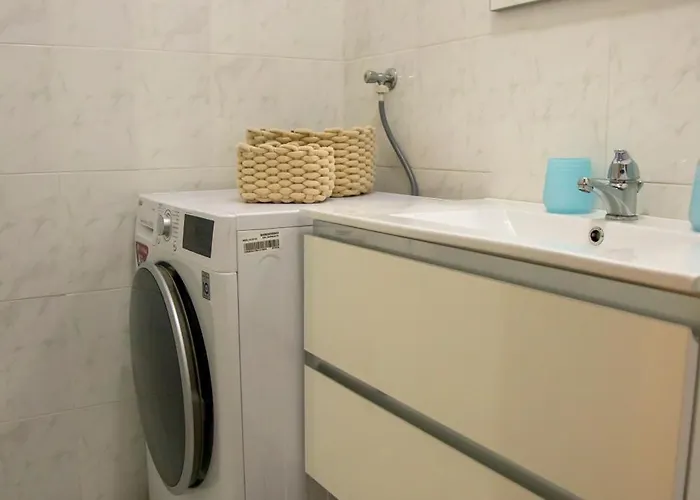 Apartment Viale Sardegna - Basement House *